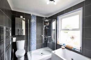Family Bathroom- click for photo gallery